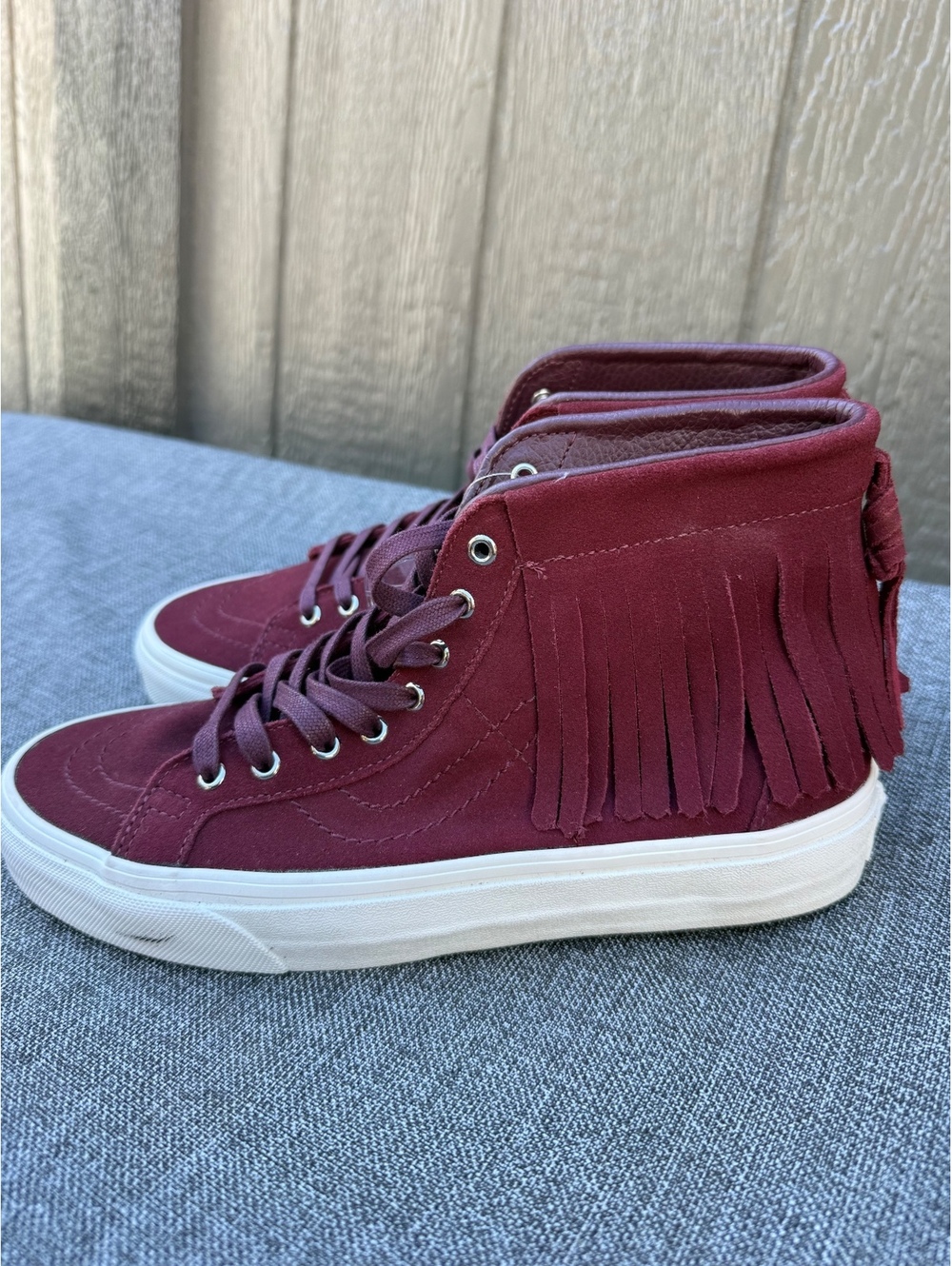 Vans SK8-Hi Moc Burgundy Suede Fringe High Top Sneakers Size 7